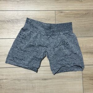NVGTN Digital Seamless Short in Grey